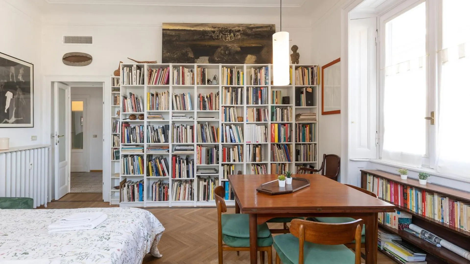 House Of An Artist In The Key Area Of Milan Apartment