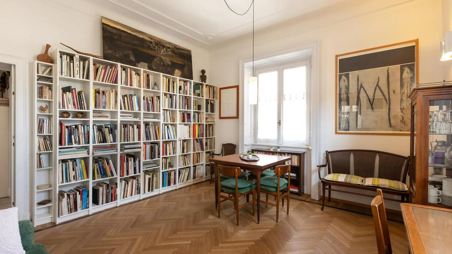 House Of An Artist In The Key Area Of Milan Apartment