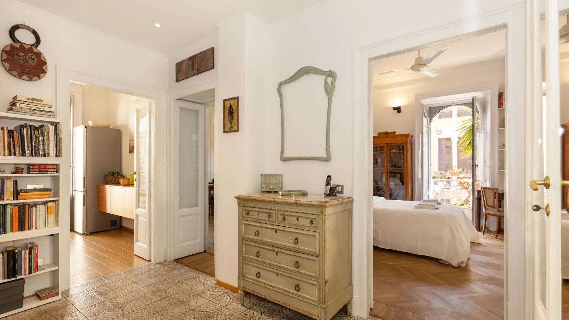 House Of An Artist In The Key Area Of Milan Apartment